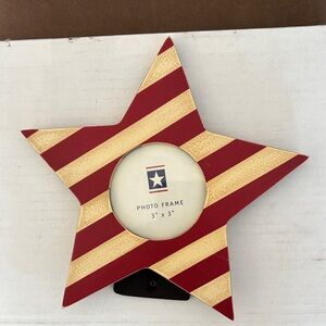 Red and Cream Star Photo Frame